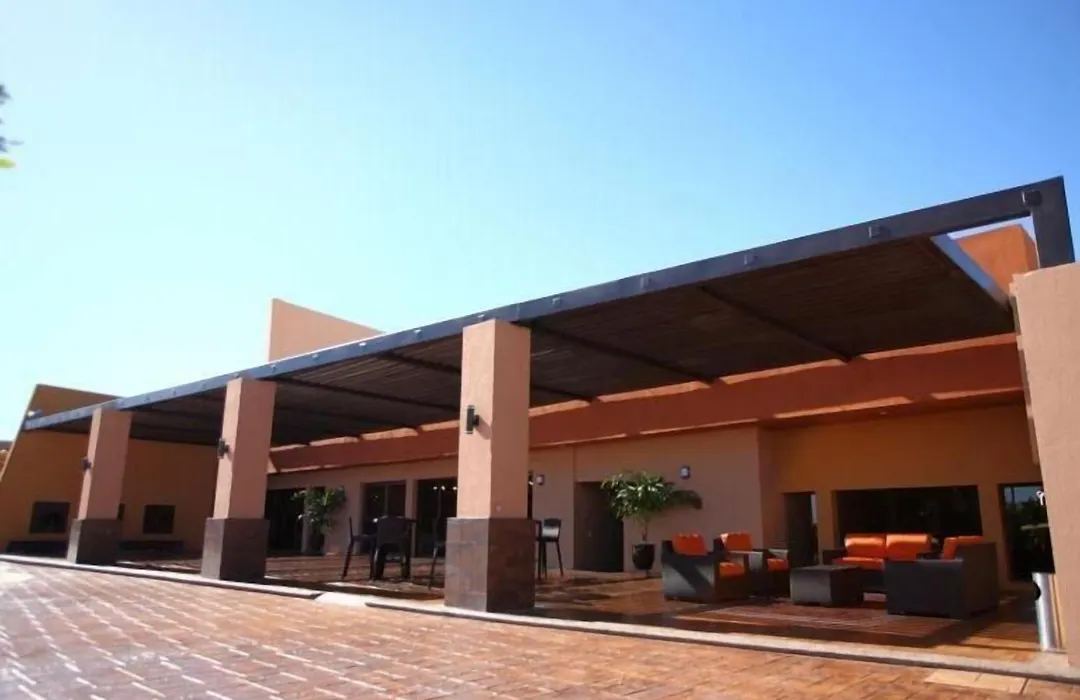 Hotel Gandara-1